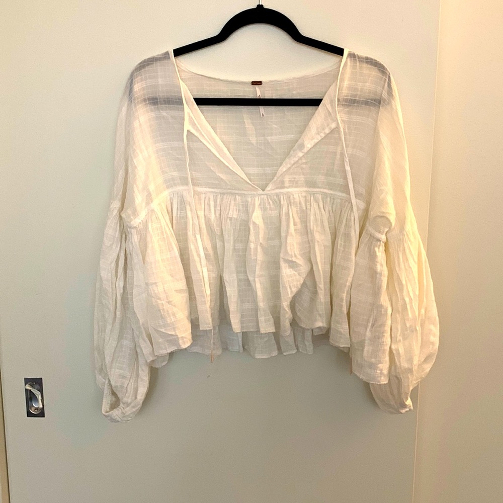 Free People. Small. Crop top. White